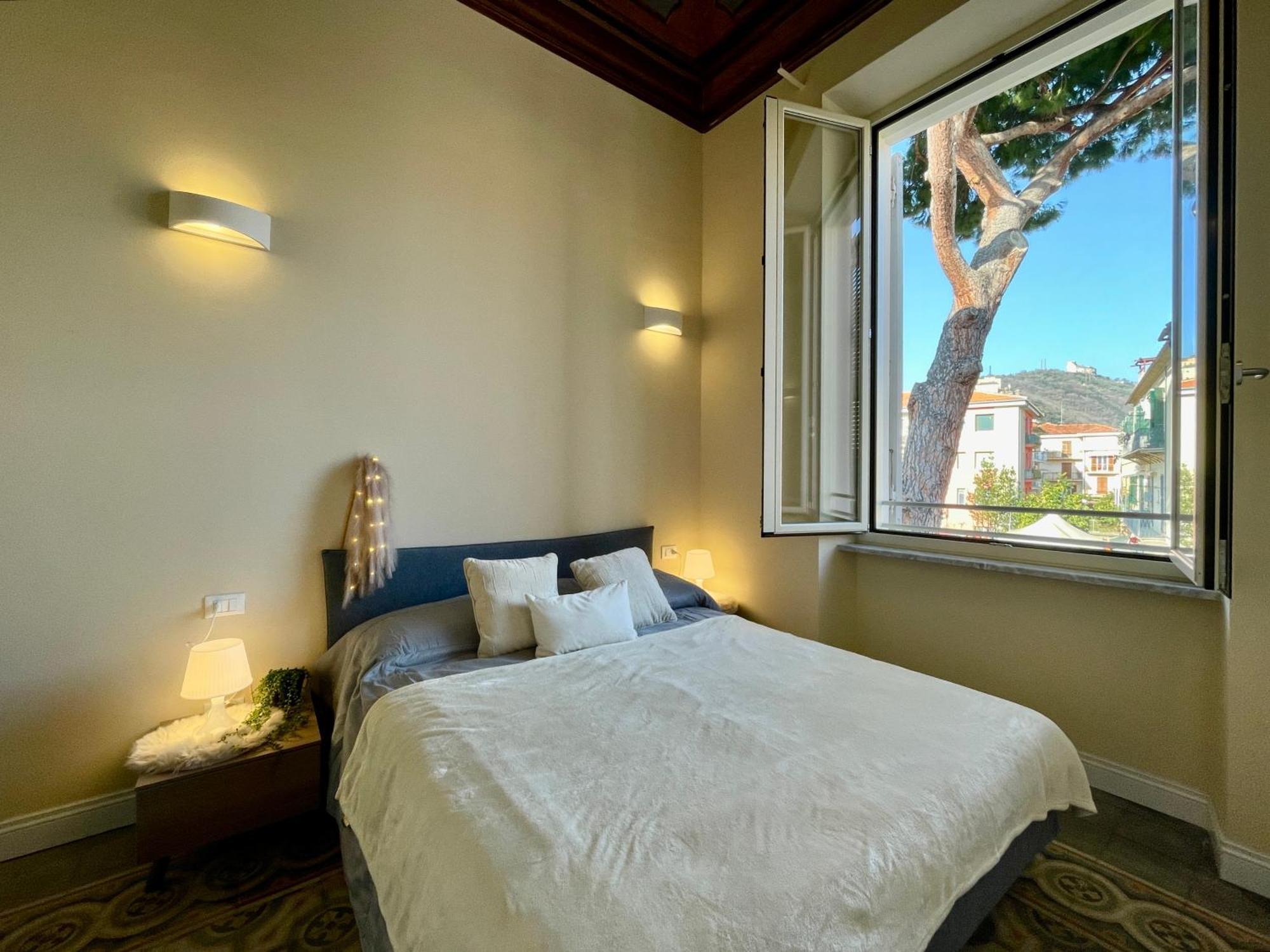 Villa Migliorini Lusso & Comfort In Finalborgo. Finale Ligure Luaran gambar