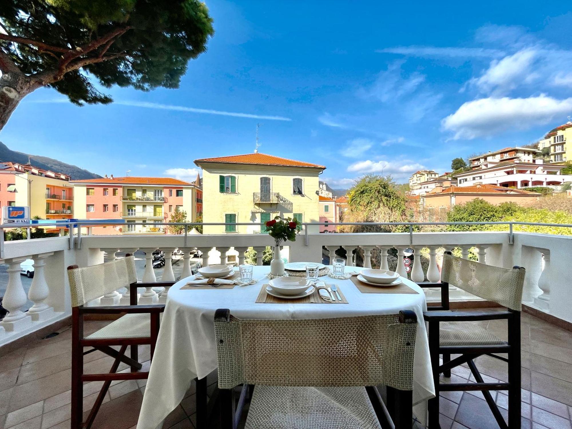 Villa Migliorini Lusso & Comfort In Finalborgo. Finale Ligure Luaran gambar